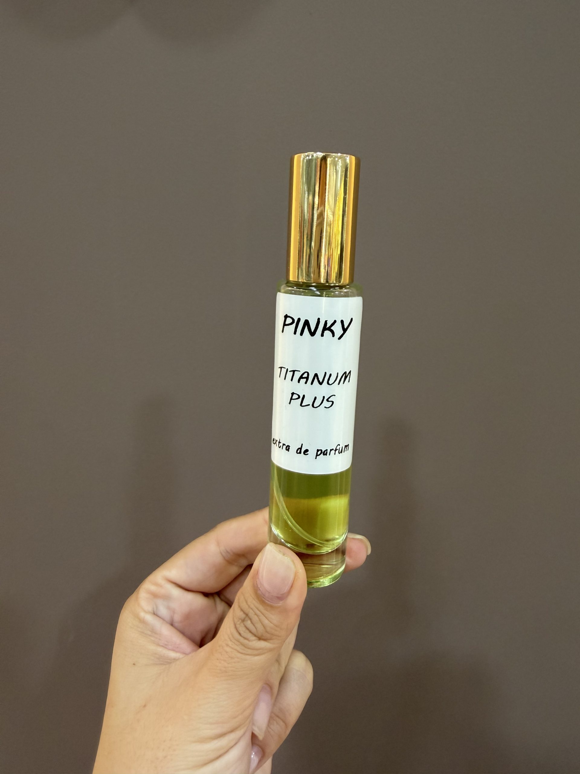 عطر های دست ساز 20میل